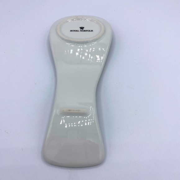 Royal Norfolk Holly And Berries Porcelain Spoon Rest Gold Trim Christmas Holiday - Picture 3 of 5